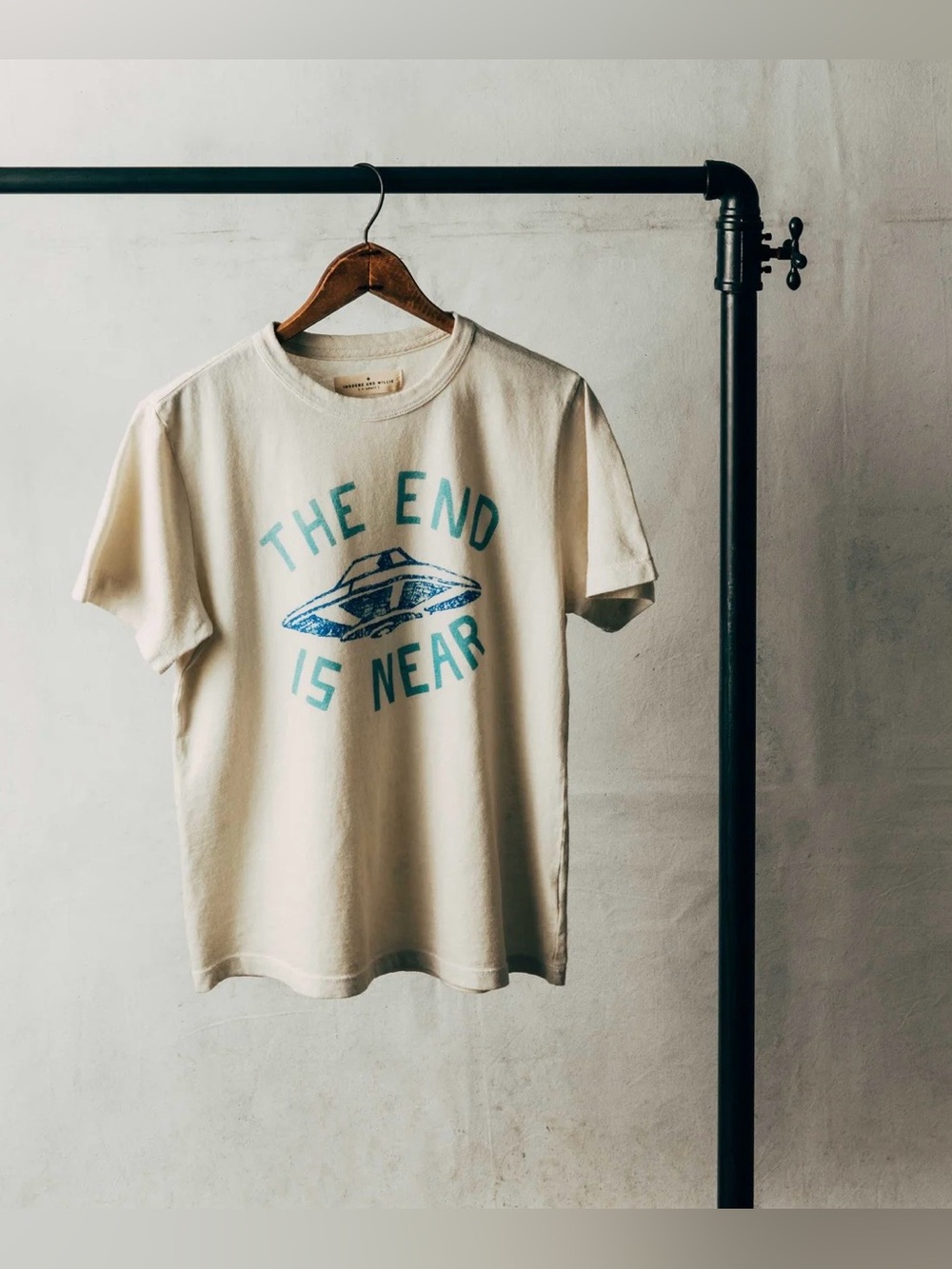 New Imogene + Willie THE END IS NEAR t-shirt XXL